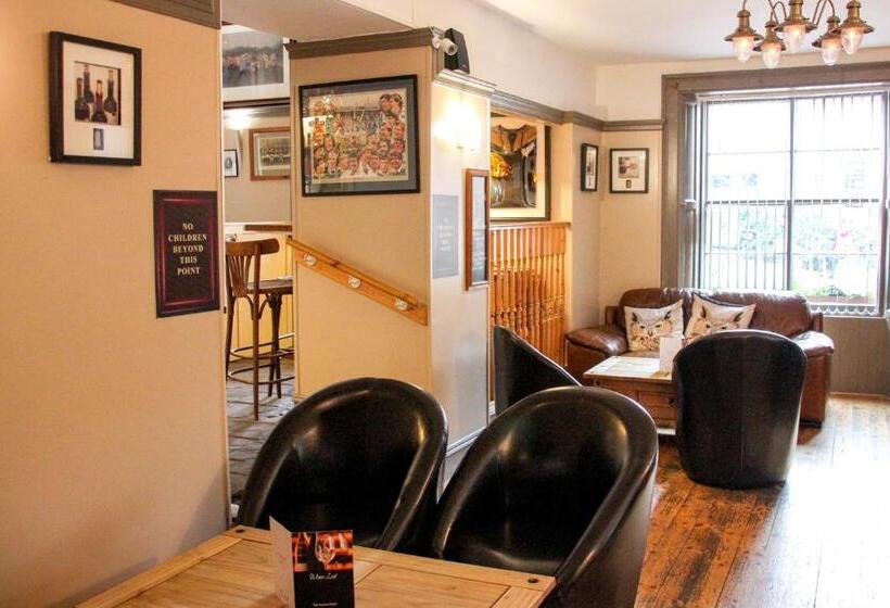 Station Hotel And Restaurant