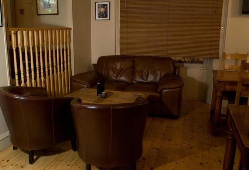 Station Hotel And Restaurant