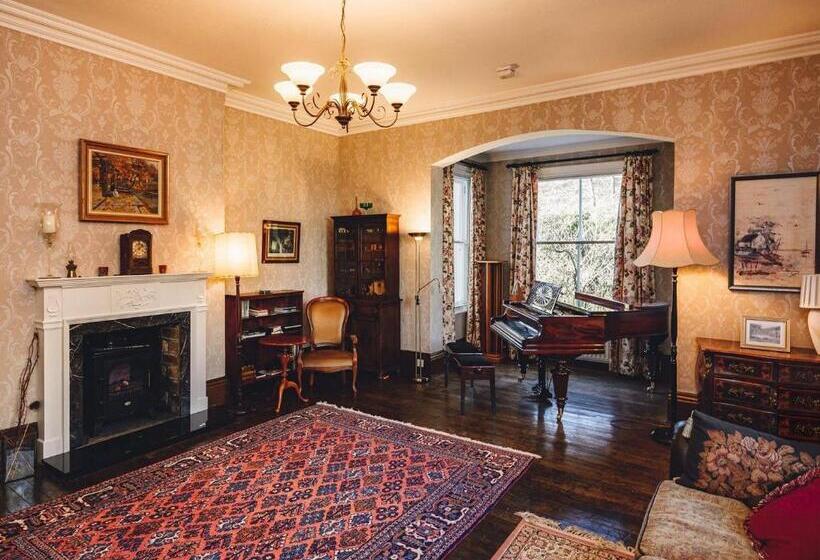 The Forest Country House B&b