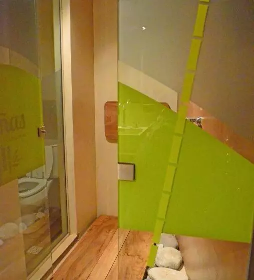 تختخواب و صبحانه Cañas Suites Urbanas