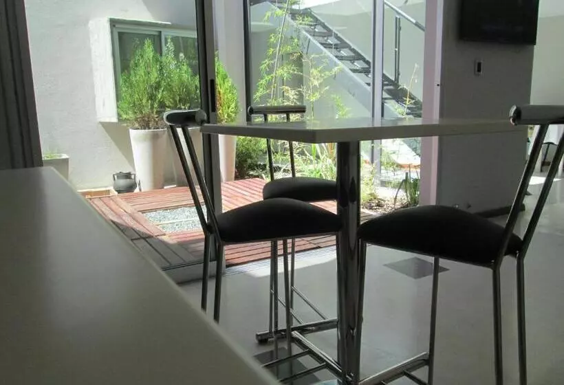 تختخواب و صبحانه Cañas Suites Urbanas
