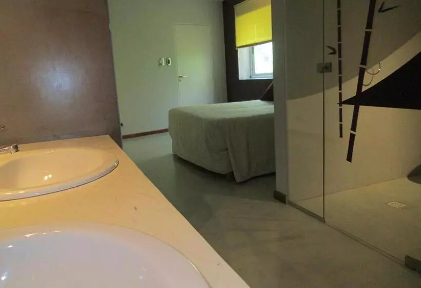 تختخواب و صبحانه Cañas Suites Urbanas