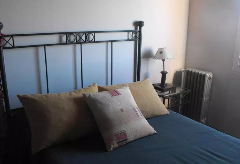 Aamiaismajoitus (B&B) Cantalao