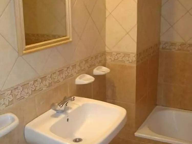 تختخواب و صبحانه Hosteria Miyazato Inn