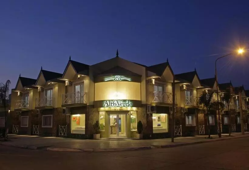 هتل Alto Verde Suite & Apart