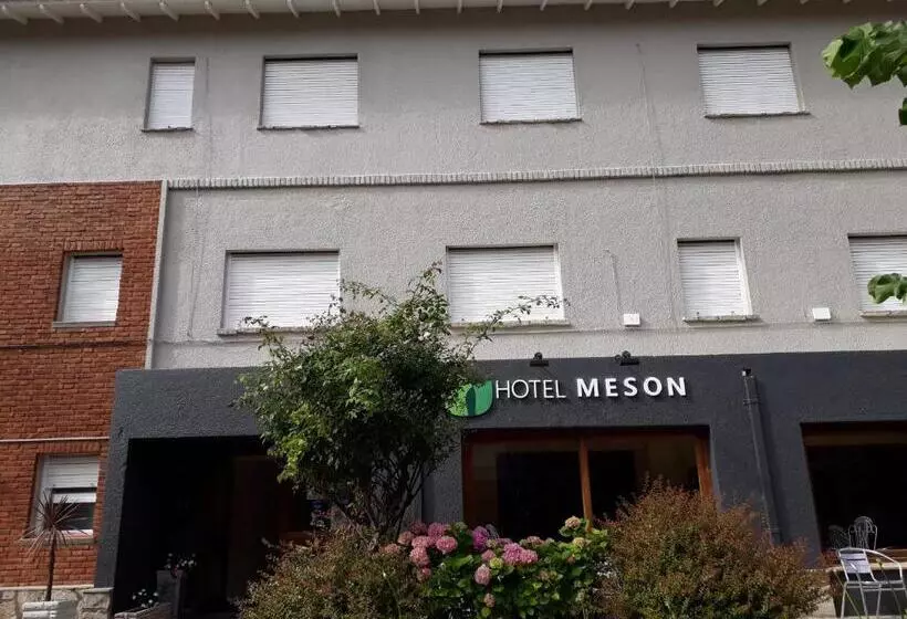 هتل Meson