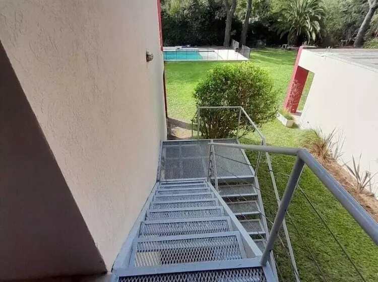 Hotel Mi Espacio Sur