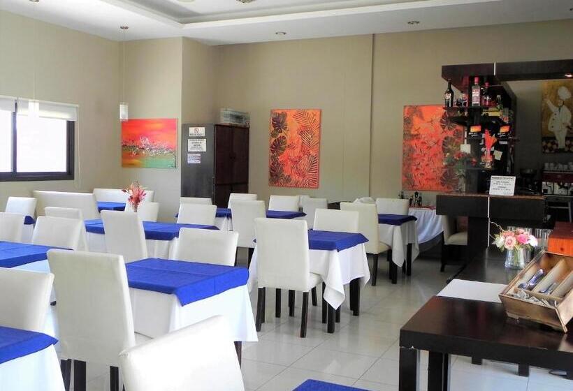 فندق Portal Del Este