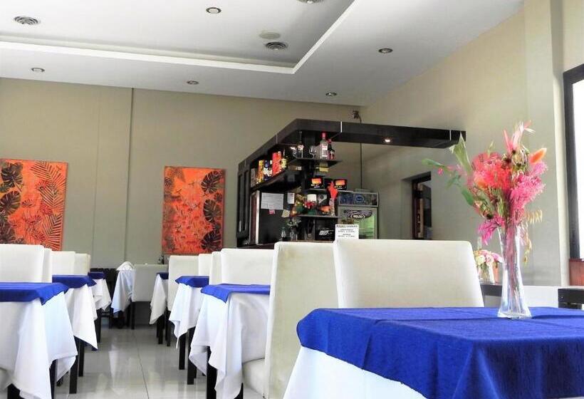 فندق Portal Del Este