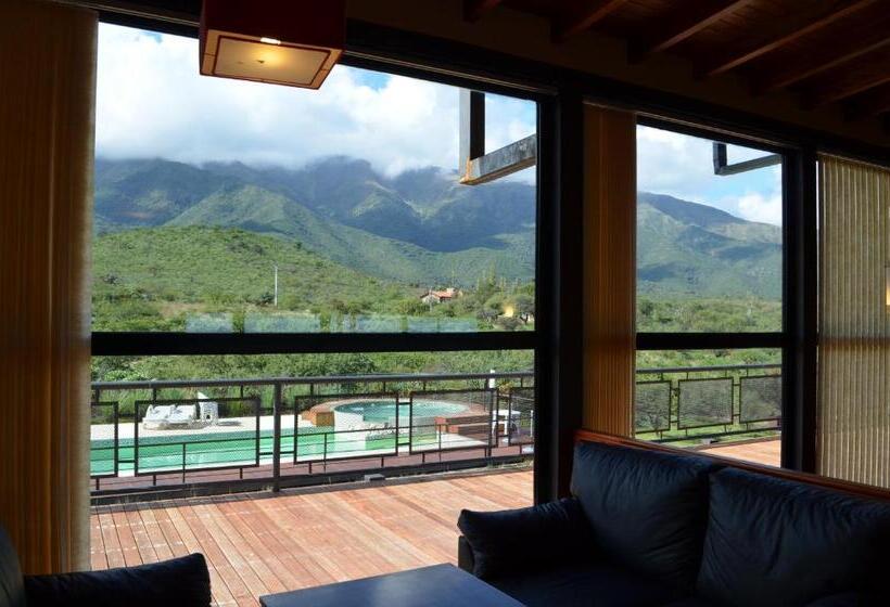 Rahuen Hotel/restaurant