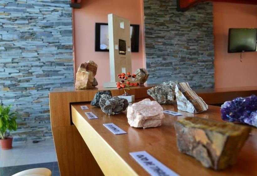 Rahuen Hotel/restaurant