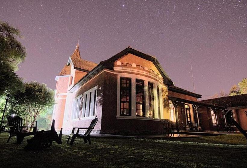 בית מלון כפרי Boutique Villa Art