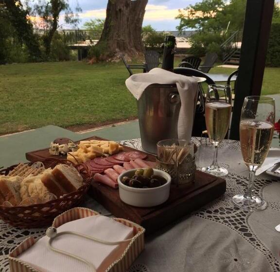 בית מלון כפרי Boutique Villa Art