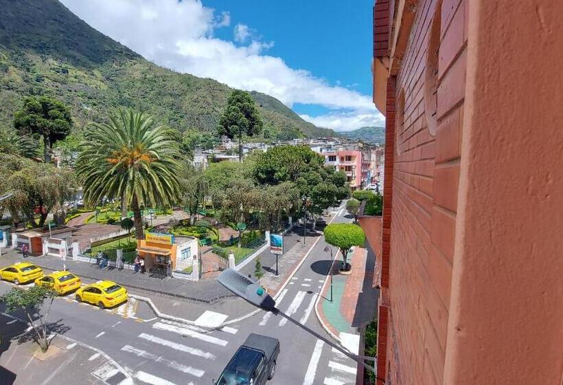 Erupcion Art Hotel & Hostel