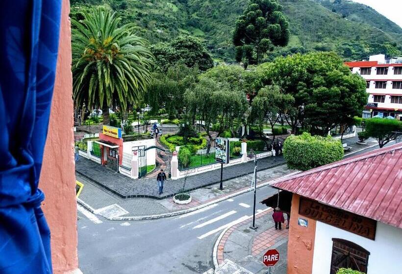 Erupcion Art Hotel & Hostel