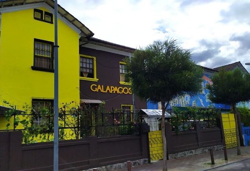 Galapagos Natural Life Hostel
