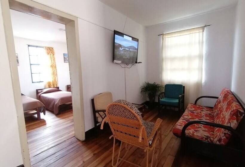 Galapagos Natural Life Hostel