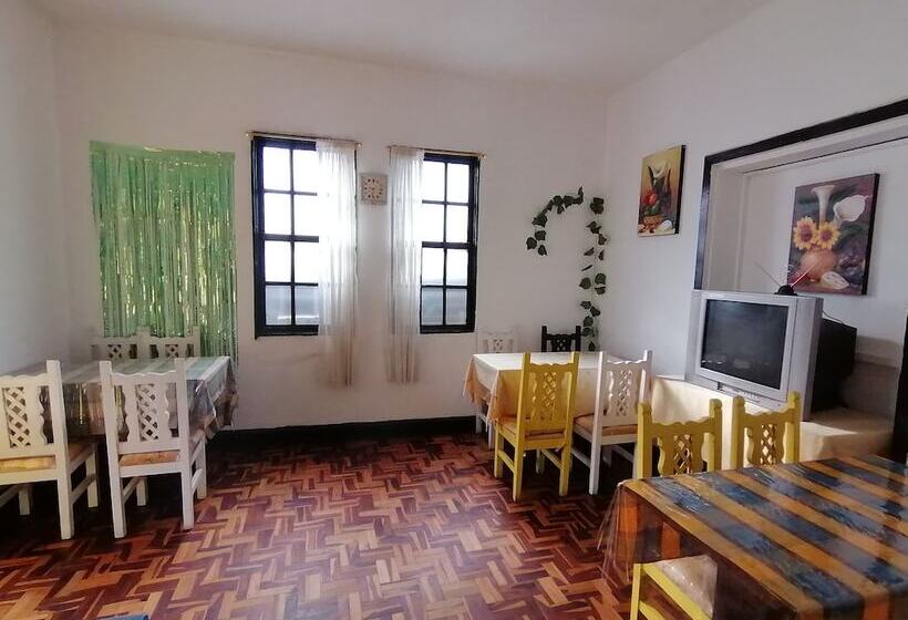 Galapagos Natural Life Hostel