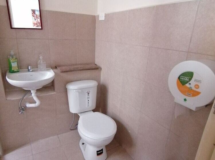 Galapagos Natural Life Hostel