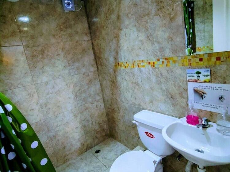 Galapagos Natural Life Hostel