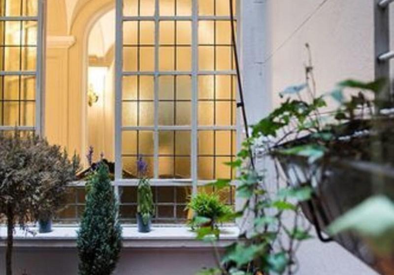 هتل Patios De Recoleta