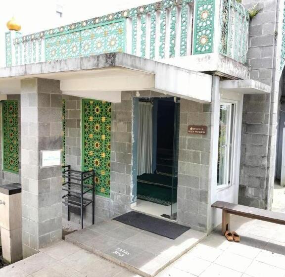 בית מלון כפרי Rizen Premiere