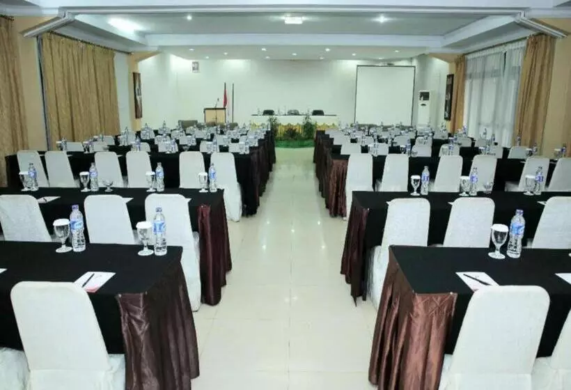 Hotel Rizen Premiere