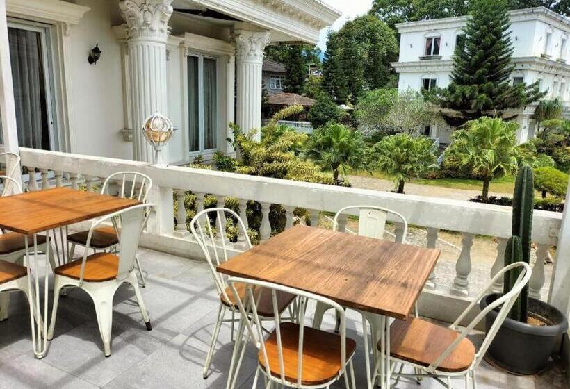 בית מלון כפרי Rizen Premiere