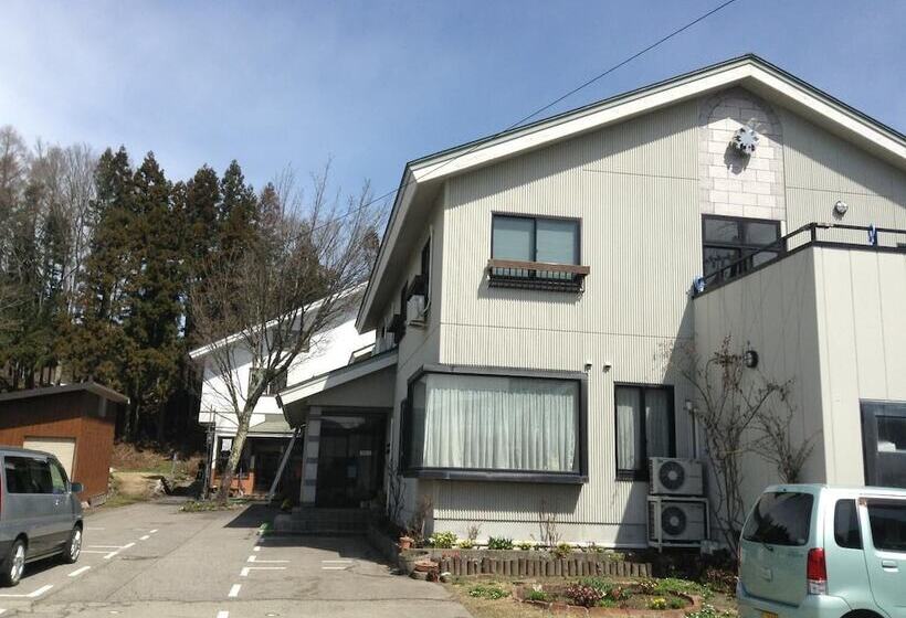 旅館 Bergtour Marukita