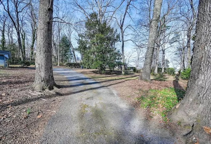 Greenville Home W/ Private Pool: 7 Mi To Downtown