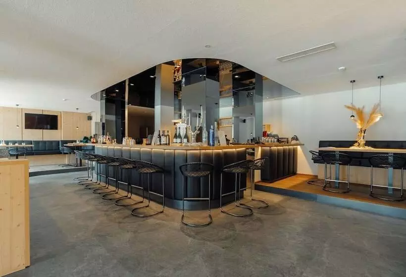 Hotelli Tofana Cortina