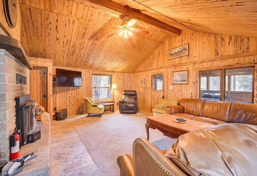 Klamath Falls Cabin W/ Private Sauna & Fire Pit!