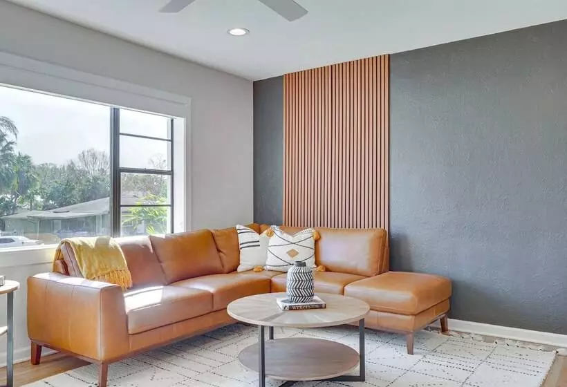 Lakeland Retreat W/ Private Pool & Yard Games!