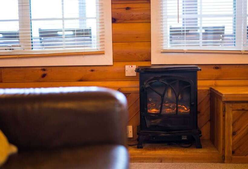 Mountain View 3 Bed Log Cabin