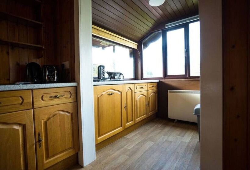 Mountain View 3 Bed Log Cabin