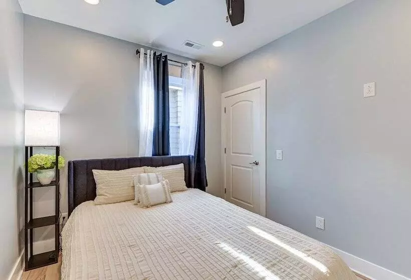 7 Mi To Louisville: Pet Friendly New Albany Home