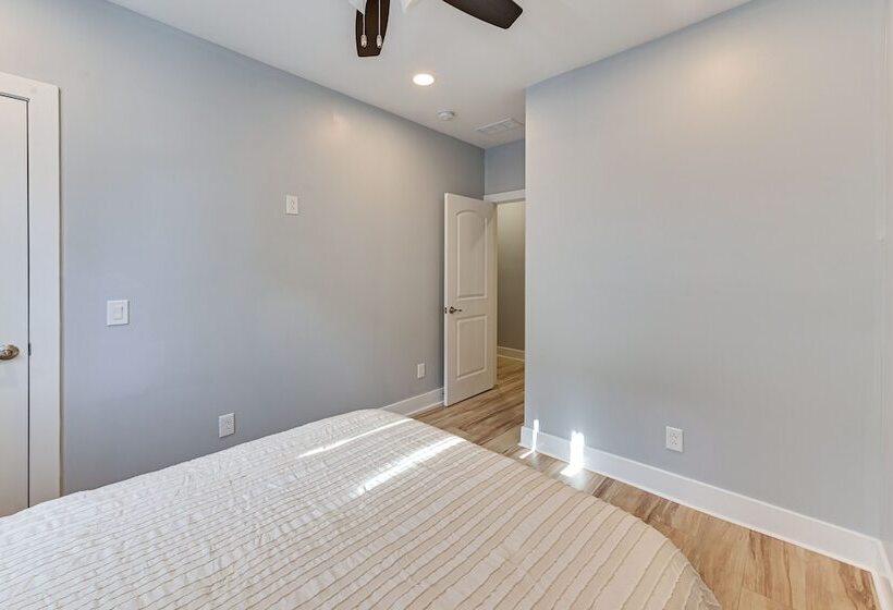 7 Mi To Louisville: Pet Friendly New Albany Home