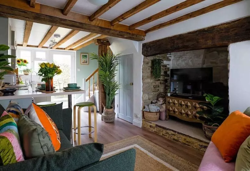Cosy 1 Bedroom Cottage In The Cotswolds