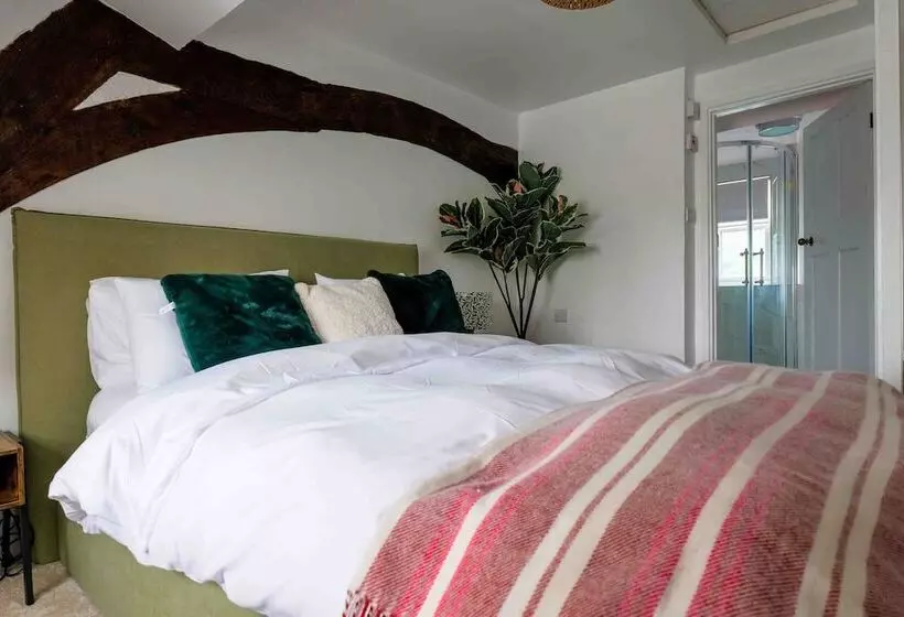 Cosy 1 Bedroom Cottage In The Cotswolds