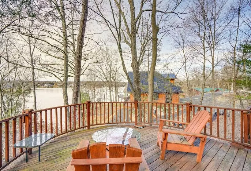 Pet Friendly Cabin Overlooking Sleepy Hollow Lake