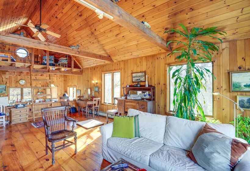 Pet Friendly Cabin Overlooking Sleepy Hollow Lake