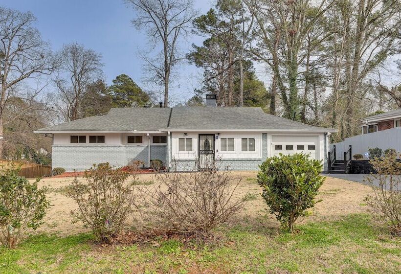 Stylish Decatur Home W/ Patio: 10 Mi To Atlanta!