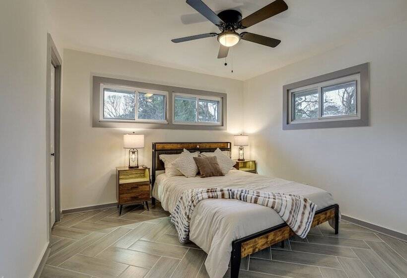 Stylish Decatur Home W/ Patio: 10 Mi To Atlanta!