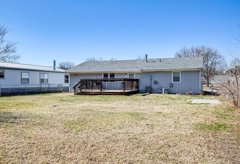 Wamego Home Base: 16 Mi To Kansas State Campus