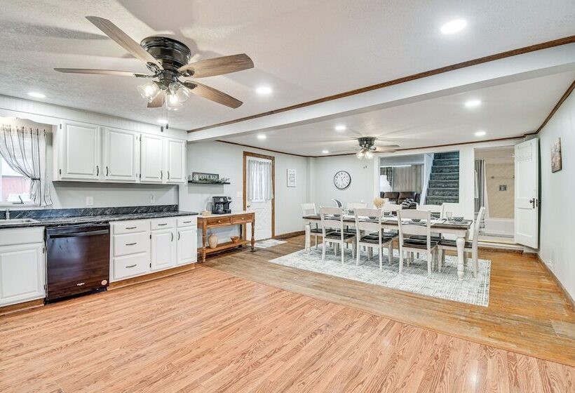 Auburn Finger Lakes Farmhouse W/ Open Views!