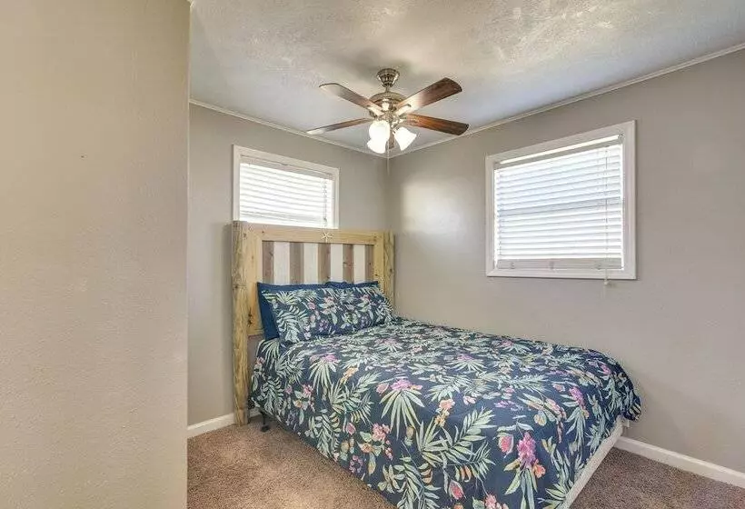 Oceanfront Surfside Beach Home W/ Amazing Views!