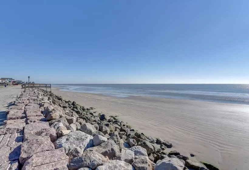Oceanfront Surfside Beach Home W/ Amazing Views!