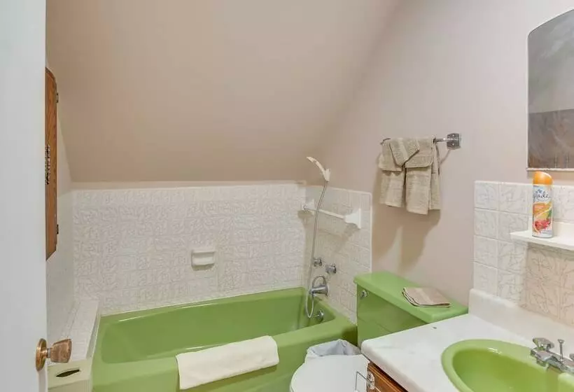 Countryside Retreat On Cokato Lake W/ Indoor Sauna