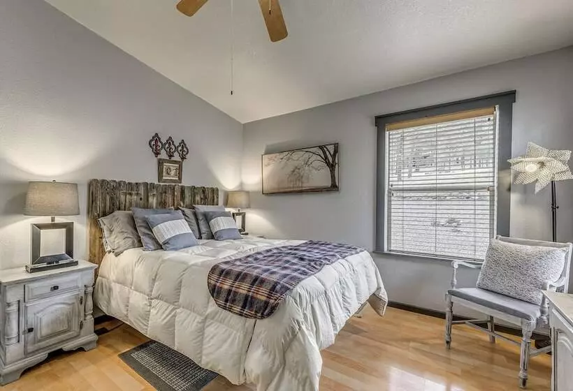 Ruidoso Cabin Retreat W/ Grill, Deck & Gazebo!