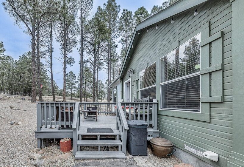 Ruidoso Cabin Retreat W/ Grill, Deck & Gazebo!